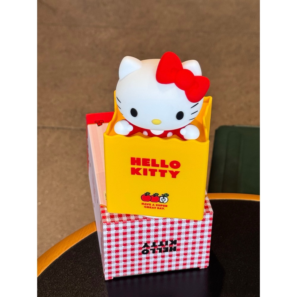 【kitty拍拍小夜燈】拍拍擺件Kitty牛奶杯造型小夜燈 可愛拍拍燈 床頭燈 裝飾燈 生日禮物-細節圖9