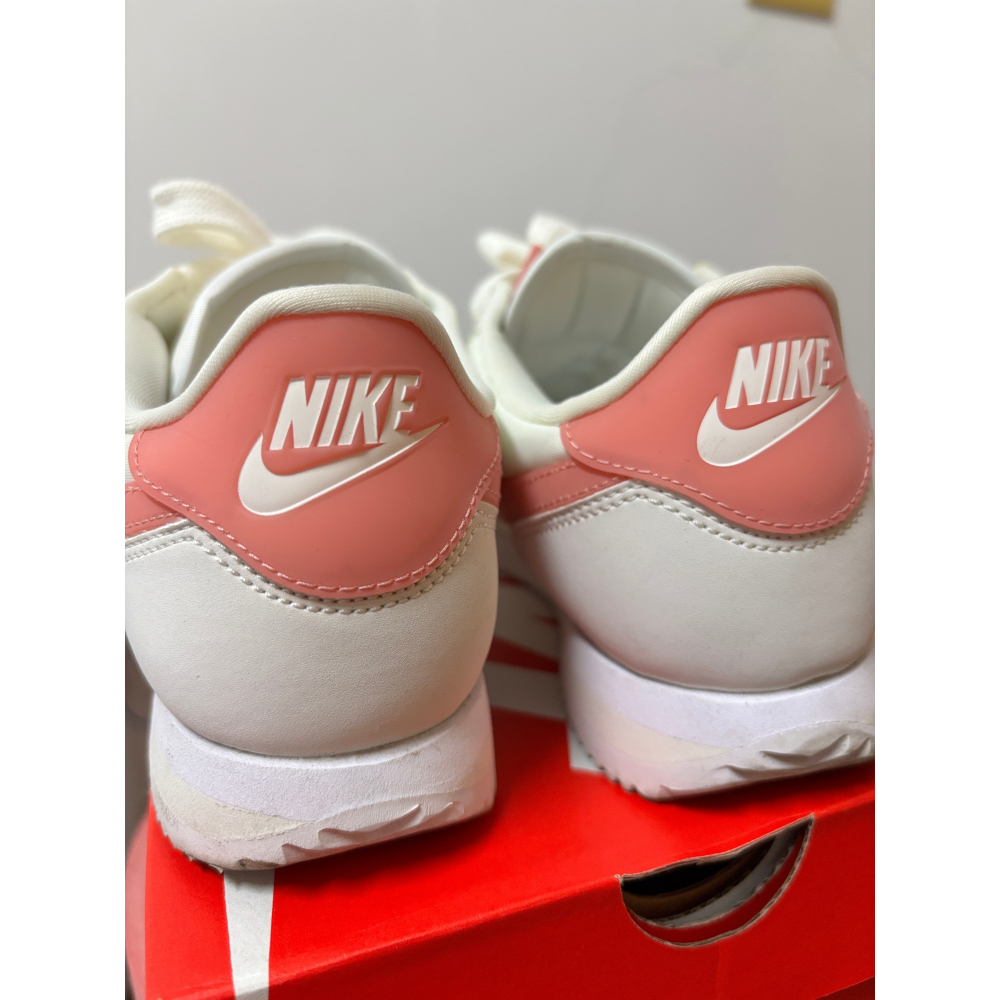 NIKE Cortez 阿甘鞋 24cm 帆白 星塵紅 運動鞋 休閒鞋-細節圖2