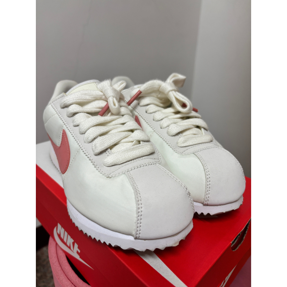 NIKE Cortez 阿甘鞋 24cm 帆白 星塵紅 運動鞋 休閒鞋-細節圖3