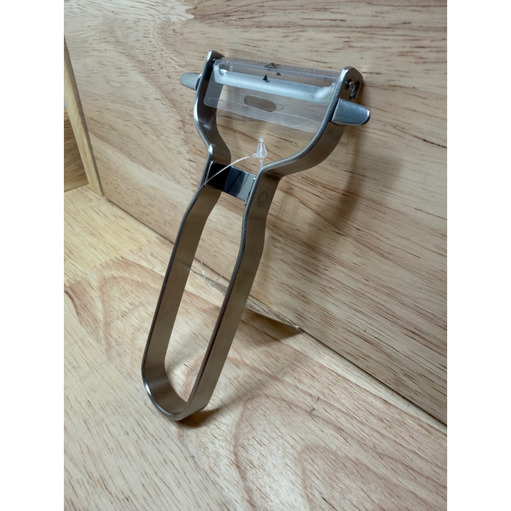 現貨★日本無印良品 削皮器 不銹鋼 刨刀 削皮刀 水果削皮 露營 野餐 無印 MUJI 日本代購-細節圖3