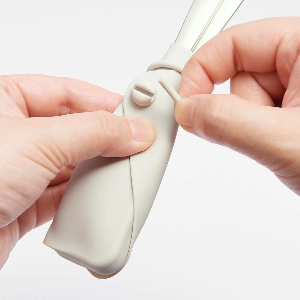 現貨★日本無印良品 矽膠餐具收納套 日本無印代購 無印 MUJI 環保餐具袋 野餐 露營 餐具袋-細節圖2