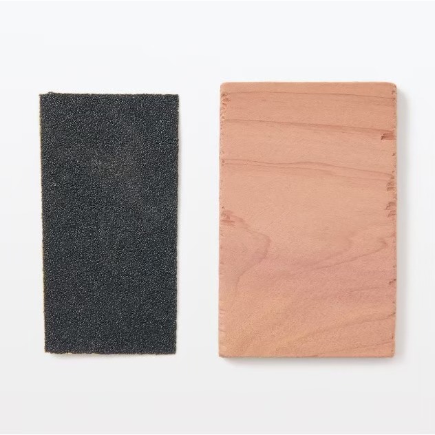 現貨日本無印良品 紅雪松 天然防蟲 除臭 附砂紙 20入 塊狀 200g 日本限定 日本無印 衣櫃防蟲-細節圖3