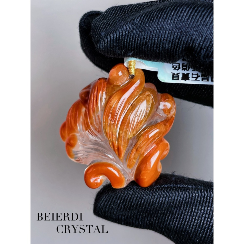 天然俏色紅兔毛桃花九尾狐吊墜-細節圖3