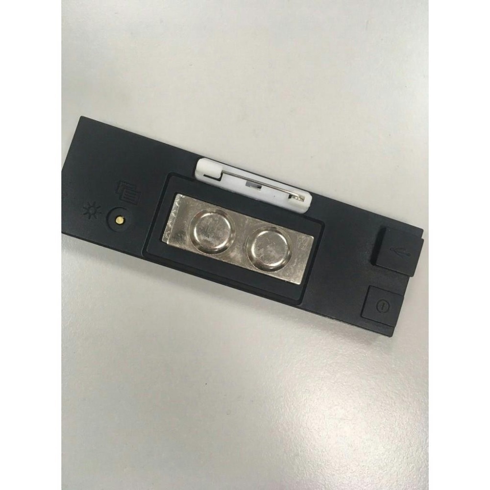 【立德光電】全新現貨 4字電腦版 LED胸牌 LED名片 電子名牌 電子胸牌 演唱會 夜店 派對 網拍網紅-細節圖3