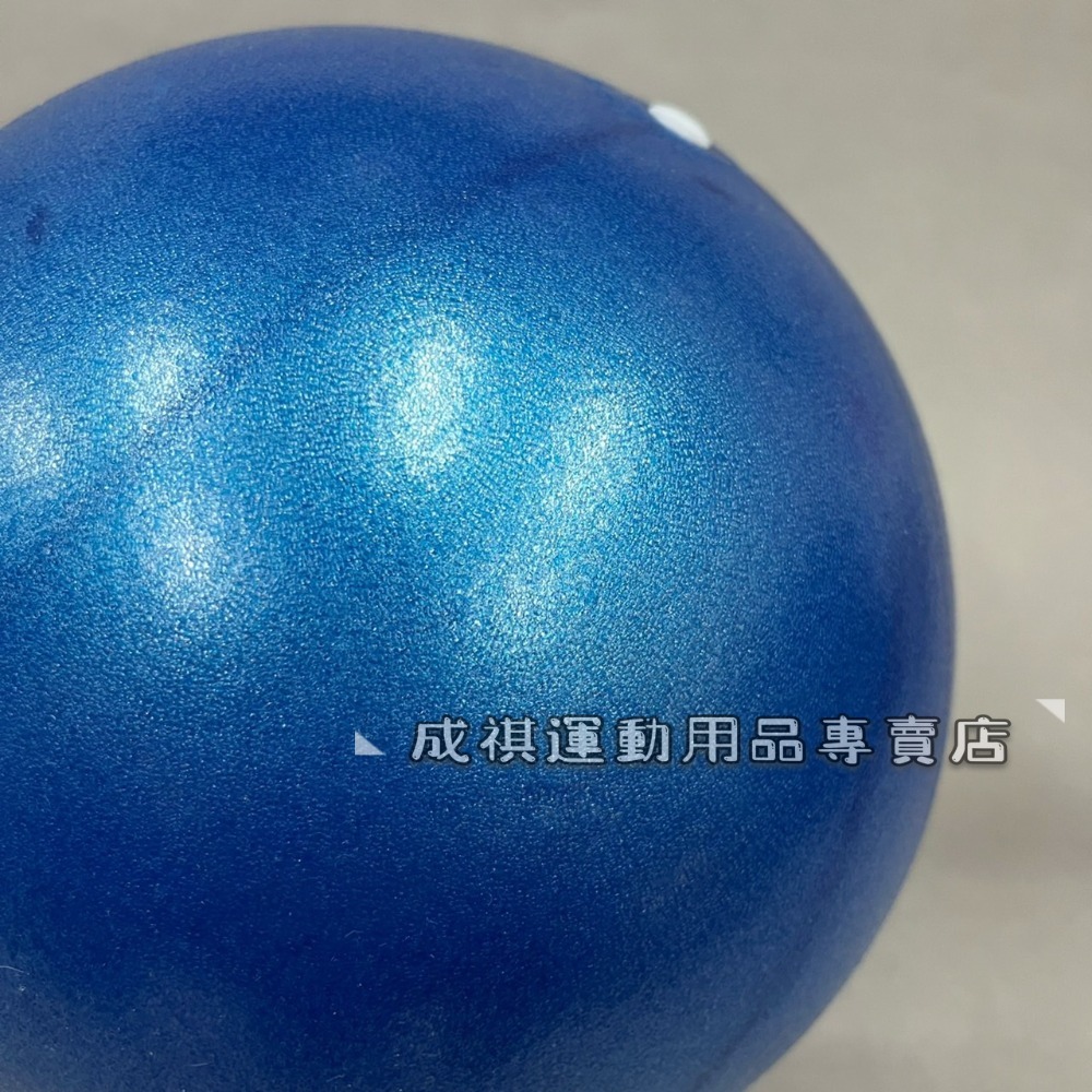 現貨 瑜珈球 25cm 送吹氣管 加厚瑜珈球 普拉提球 瑜伽球 彈力球 抗力球 韻律球平衡球 台灣出貨-細節圖3