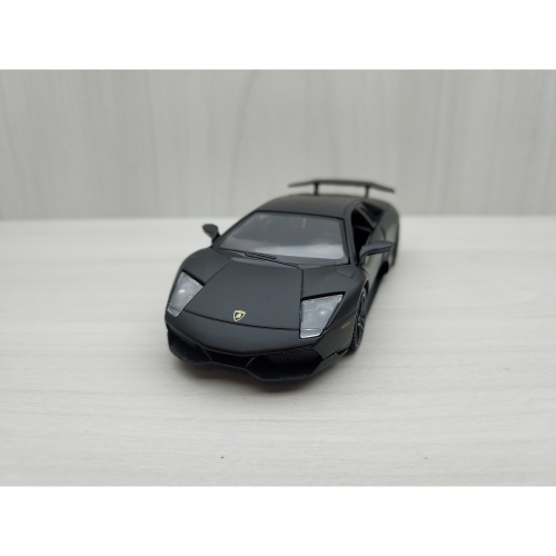 台灣現貨 全新盒裝1:36~藍寶堅尼 蝙蝠 LP-670-4 SV 消光黑 合金 模型車 玩具 迴力 兒童 生日 禮物