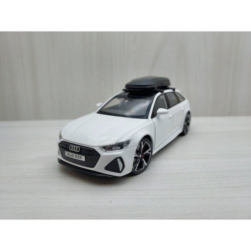 全新盒裝1:32 ~奧迪 AUDI RS6 前輪可轉向 白色 合金 模型車 聲光車 玩具 兒童 禮物 收藏