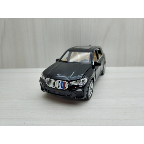 全新盒裝~1:32 ~BMW 寶馬 X5 可開門 合金 模型車 聲光車 玩具 兒童 禮物 收藏