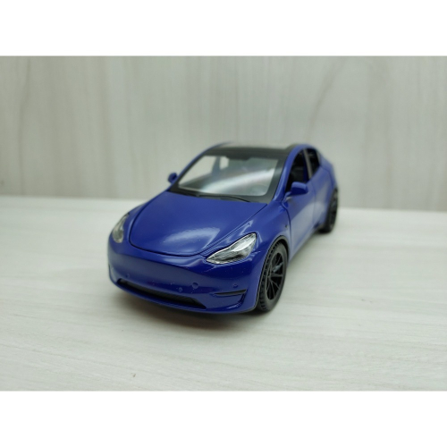 全新盒裝~1:32 ~特斯拉 TESLA MODEL Y 藍色 合金 模型車 聲光車 玩具 兒童 禮物 收藏
