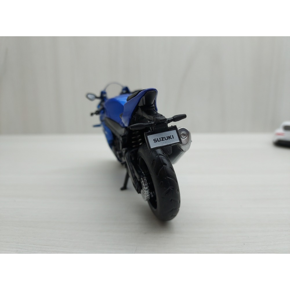 全新盒裝1:18~鈴木GSX-R1000 藍色 合金塑膠摩托車-細節圖3