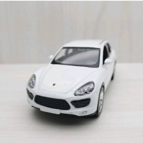全新盒裝1:36~PORSCHE保時捷 - CAYENNE TURBO S 白色 兒童禮物 收藏 玩具車