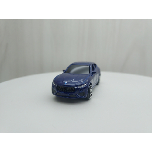 全新盒裝~~1:64~瑪莎拉蒂 LEVANTE GTS 藍色 黑窗合金滑行車