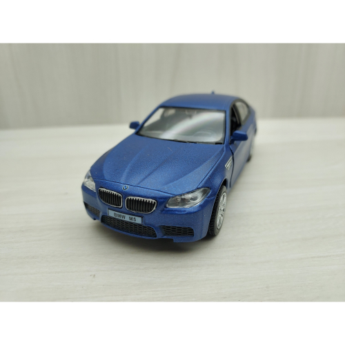 全新盒裝1:36~寶馬BMW M5 消光藍色合金汽車模型