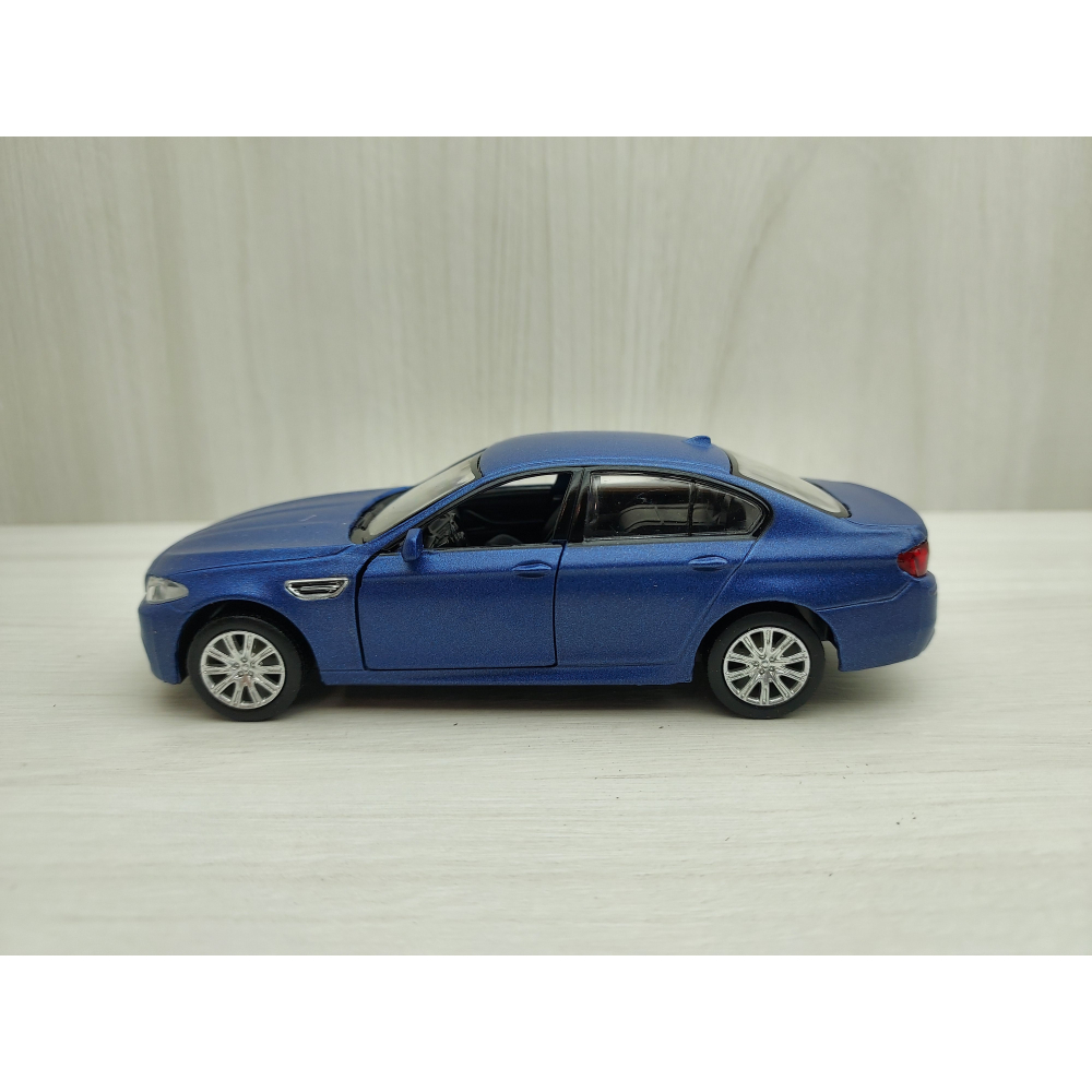 全新盒裝1:36~寶馬BMW M5 消光藍色合金汽車模型-細節圖2