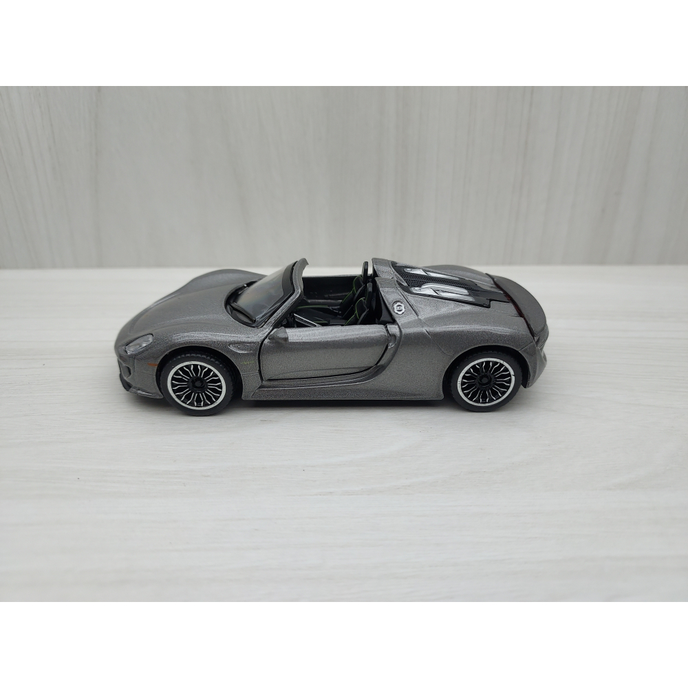 台灣現貨 全新盒裝 1:41~保時捷 918 SPYDER 鐵灰色 合金 模型車 玩具 迴力 兒童 生日 禮物 收藏-細節圖2