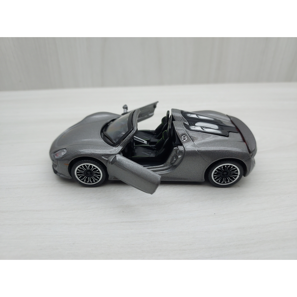 台灣現貨 全新盒裝 1:41~保時捷 918 SPYDER 鐵灰色 合金 模型車 玩具 迴力 兒童 生日 禮物 收藏-細節圖3