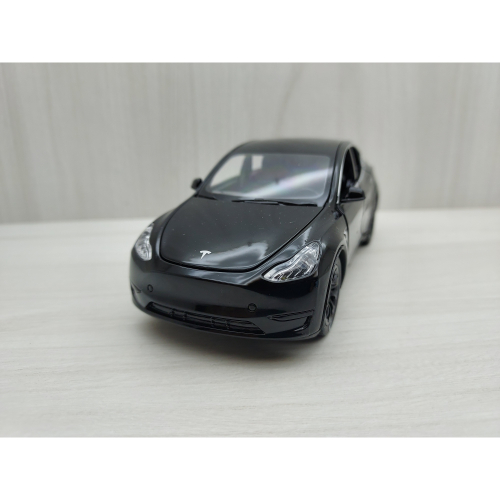 台灣現貨 全新盒裝~1:32 ~特斯拉 TESLA MODEL Y 黑色 合金 模型車 聲光車 玩具 兒童 禮物 收藏