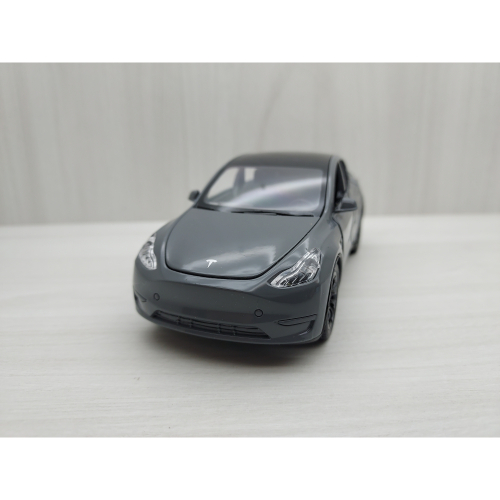 台灣現貨 全新盒裝~1:32 ~特斯拉 TESLA MODEL Y 灰色 合金 模型車 聲光車 玩具 兒童 禮物 收藏
