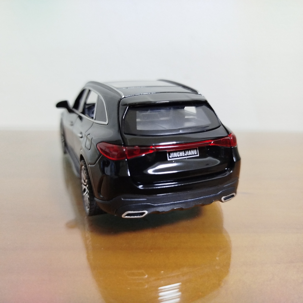 全新盒裝~1:32 ~賓士 BENZ GLC 400 黑色 合金 模型車 聲光車-細節圖4