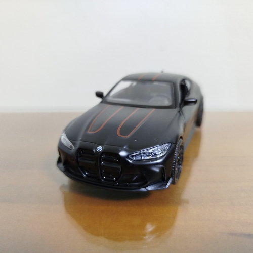全新盒裝~1:36~寶馬 BMW M4 CSL 消光黑色 合金 模型車