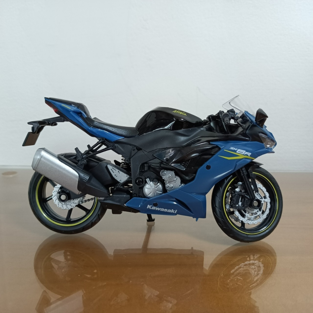全新盒装現貨~1:12~川崎 KAWASAKI ZX-6R 灰藍色  模型車 玩具 兒童 收藏 重機 摩托車 交通模型-細節圖4