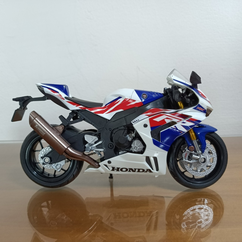 全新盒装現貨~1:12~本田 HONDA CBR 1000RR-R 白色  模型車 玩具 兒童 收藏 重機 交通模型-細節圖4