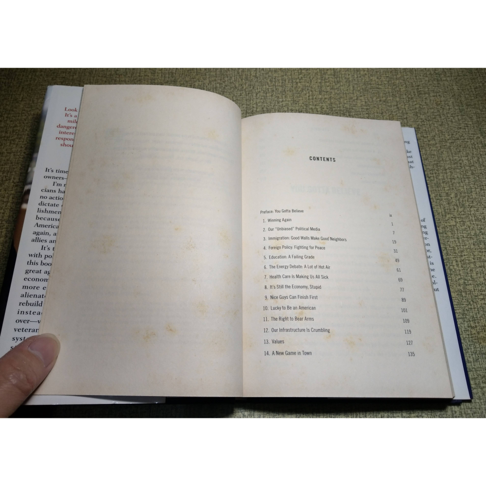 (現貨、原文書)CRIPPLED AMERICA(泛黃多書斑)│DONALD TRUMP│美國總統 川普、川普書籍│老書-細節圖5