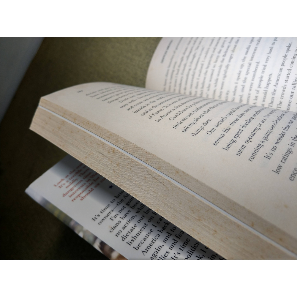 (現貨、原文書)CRIPPLED AMERICA(泛黃多書斑)│DONALD TRUMP│美國總統 川普、川普書籍│老書-細節圖7