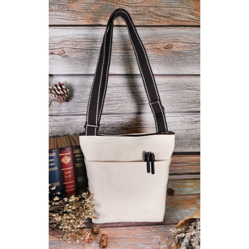 小麥手作舖︱前袋斜背拉鍊包︱背包 單肩包 隨身包 斜挎包 布包 女生包包 斜背包 蝶古巴特 收納袋 環保袋 側背包帆布包-細節圖5