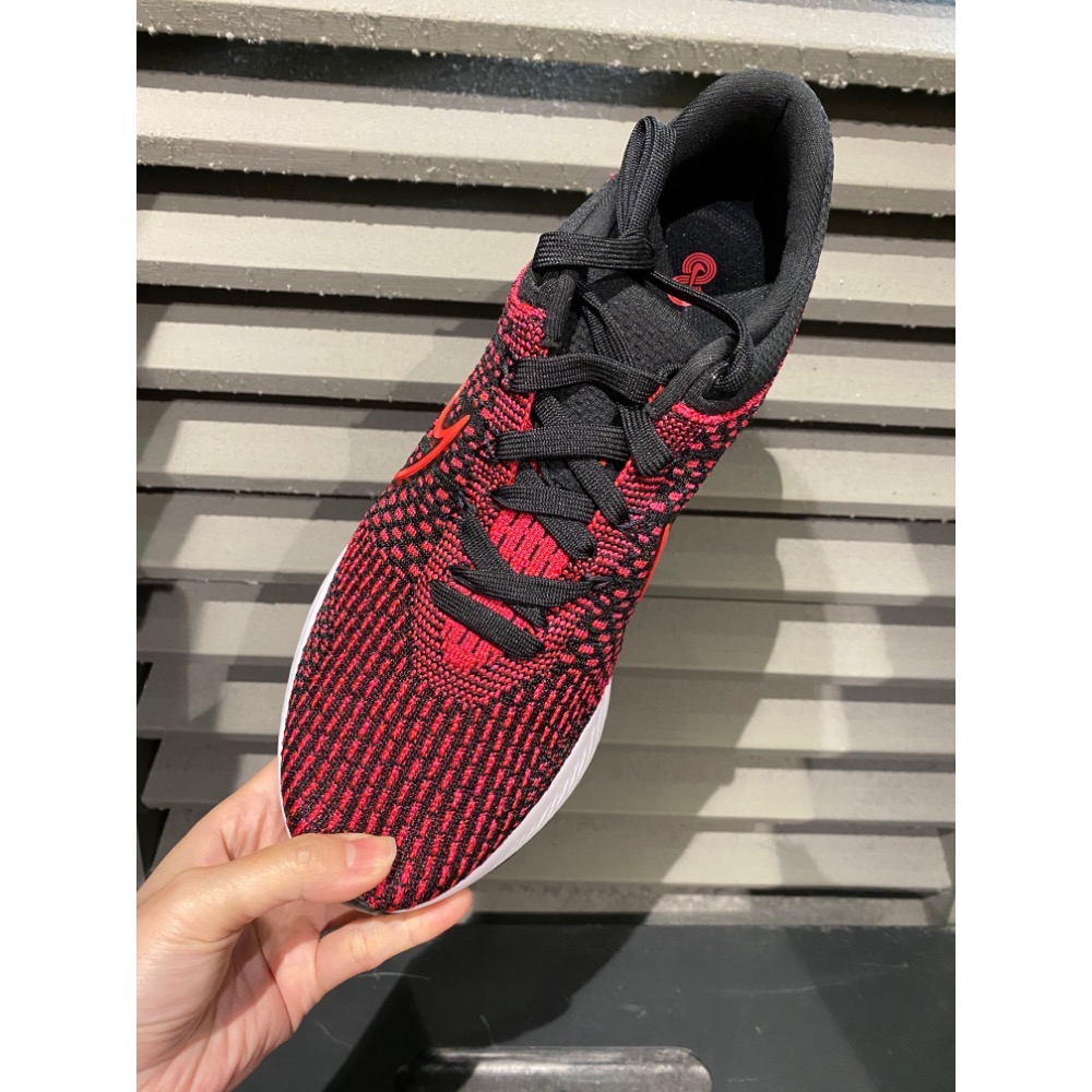 （豆兒）Nike 跑步鞋 大小腳 左9.5 右10-細節圖3