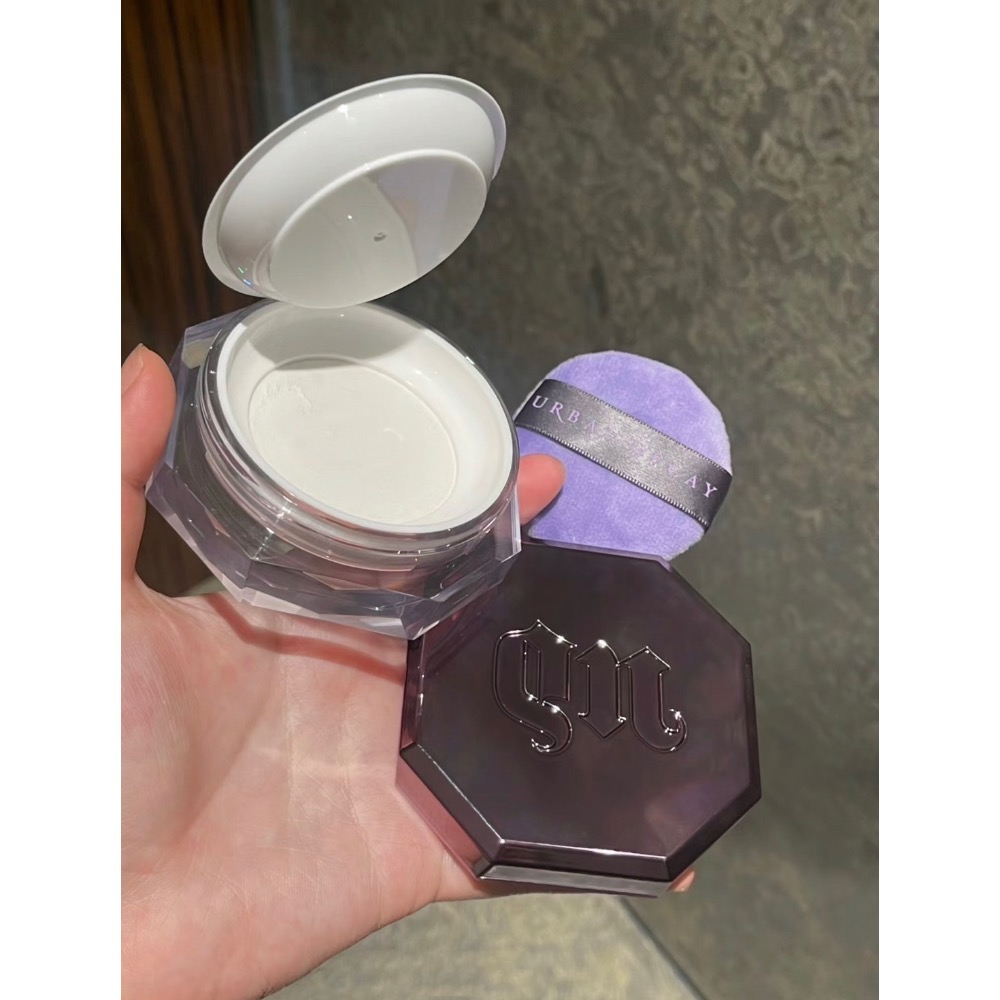 預計5月初到貨 UD衰敗城市  鑽石長效定妝蜜粉10g 散粉 蜜粉 定妝 柔焦 零粉感 新品 長效定妝-細節圖2