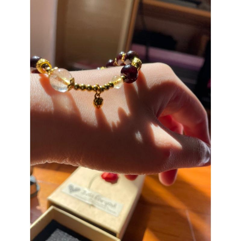 ♪星光石榴石/酒紅石榴石+鈦晶♪- 天然鈦晶紅石榴—獅子座生日禮物設計款—手珠/手鍊-細節圖3