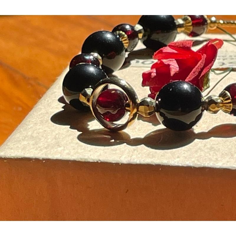 ♪彩虹黑曜石+酒紅石榴石♪- 天然石榴石彩曜石—海底輪E款設計款—手珠/手鍊-細節圖5