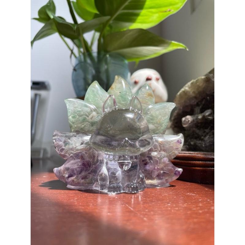 ♪ 狐仙/狐狸/九尾狐♪- 天然碎石原礦狐狸—灌膠能量水晶九尾狐狸—擺件/紙鎮—虎牙紫水晶天河石螢石硨磲橄欖石粉晶紫幽靈-細節圖8
