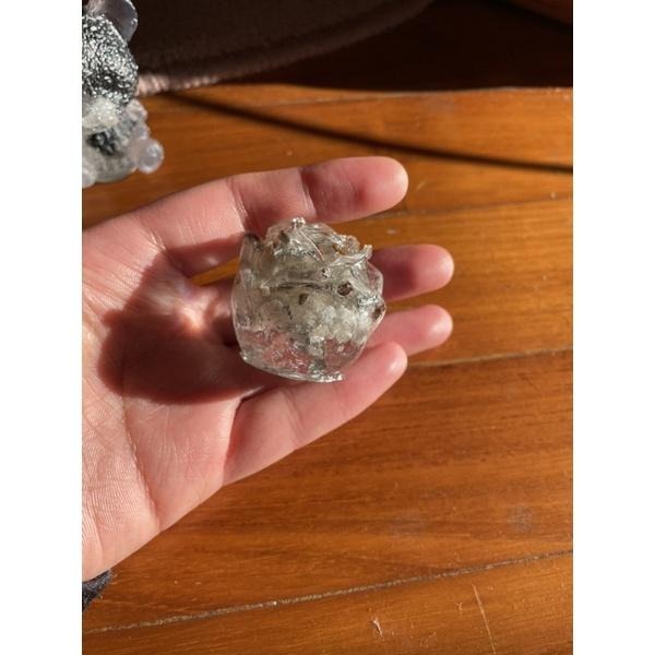 ♪ 原礦碎石玫瑰/滴膠玫瑰花♪- -天然碎石花朵—擺件/交換禮物—彩幽靈白幽靈鈦晶碧璽方解石天河石海紋石海藍寶菫青-細節圖5