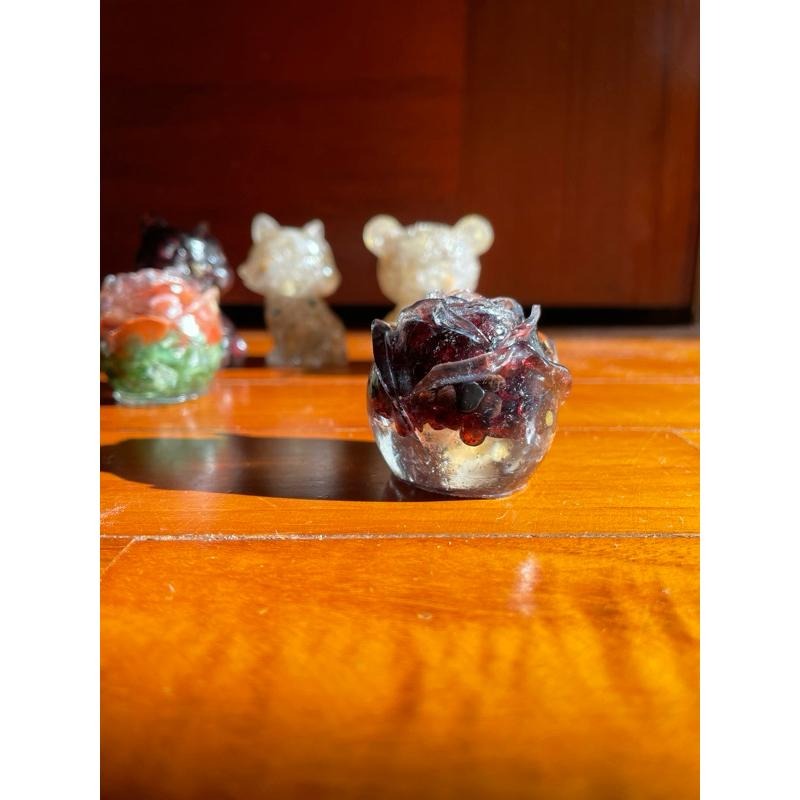 ♪ 原礦碎石玫瑰/滴膠玫瑰花♪- -天然碎石花朵—擺件/交換禮物—彩幽靈白幽靈鈦晶碧璽方解石天河石海紋石海藍寶菫青-細節圖6