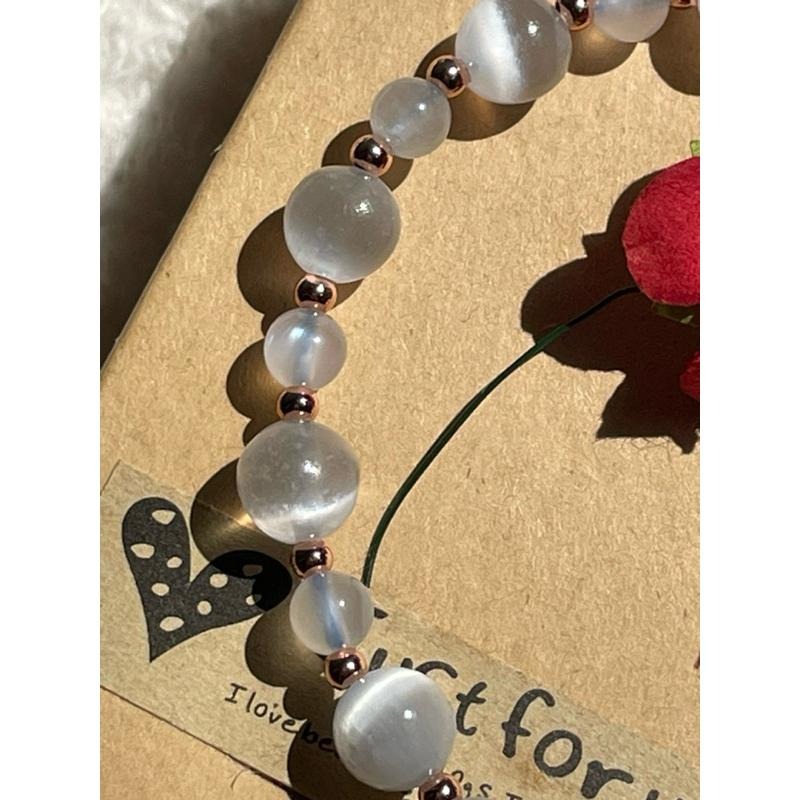 ♪藍暈月光石+透石膏+藍銅礦/鳳凰石♪- 晶系系列設計款—單斜晶系—手珠/手串-細節圖3