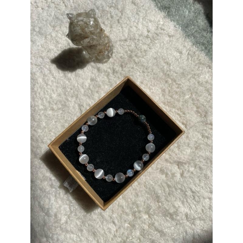 ♪藍暈月光石+透石膏+藍銅礦/鳳凰石♪- 晶系系列設計款—單斜晶系—手珠/手串-細節圖8