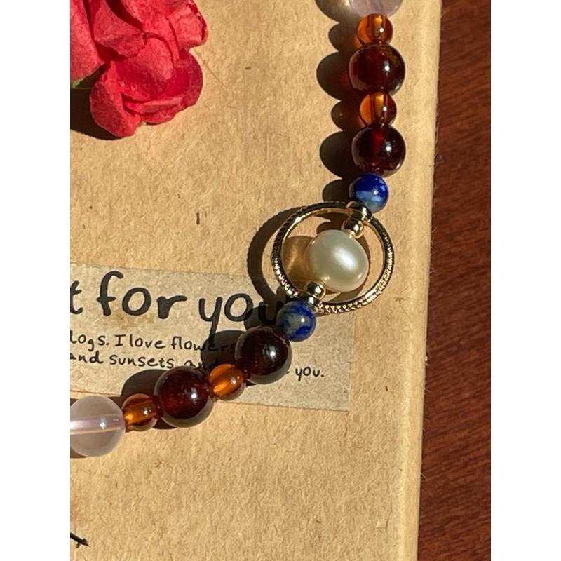 ♪無核珍珠+石榴石+黃水晶+白水晶+海藍寶+白蝶貝+青金石+18k包金♪- 天然水晶石榴石鍍18k金全脈輪設計D款-手鍊-細節圖2