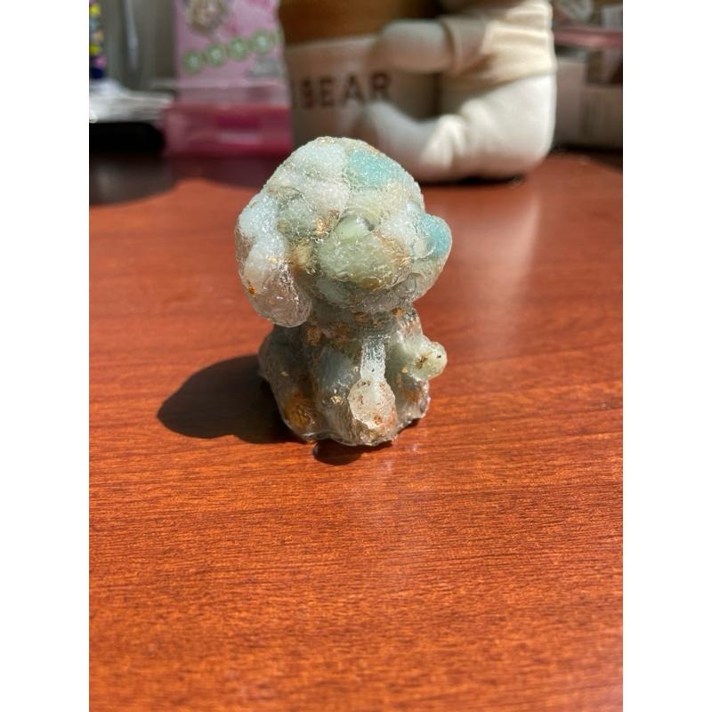 ♪ 原礦碎石圍巾狗狗/小狗♪- 天然碎石灌膠—泰迪狗/狗子—仿奧根塔/奧剛塔能量擺件—瑪瑙鷹眼石方解石太陽石紫水晶黑拉長-細節圖5