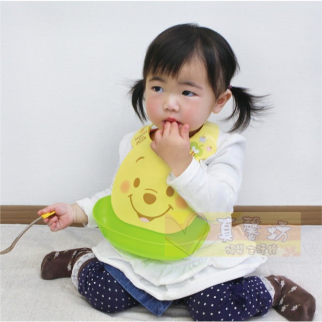 日本製迪士尼DISNEY防水立體圍兜(米奇/米妮/小熊維尼) - 防水口袋/錦化成-細節圖2