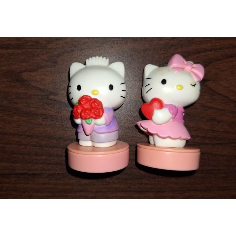 超便宜 7-11 Hello Kitty 夢幻變裝吊飾印章 童話故事公仔 丹尼爾 kitty愛心 隱藏版-細節圖2