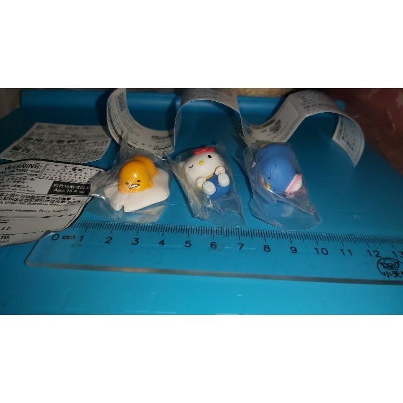 三麗鷗 正版 sanrio 保護線公仔 扭蛋 蛋黃哥 山姆企鵝 hello kitty 全新 出清-細節圖3