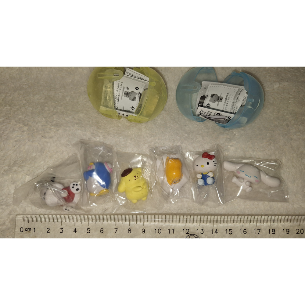三麗鷗 正版 sanrio 保護線公仔 扭蛋 蛋黃哥 山姆企鵝 hello kitty 全新 出清-細節圖4