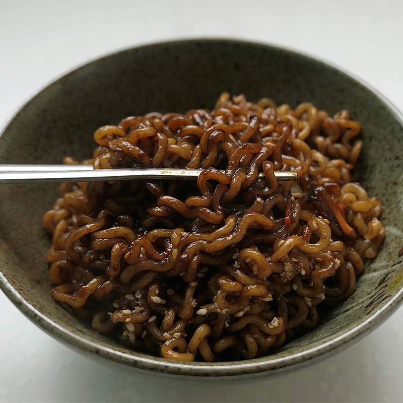 韓國 No Brand 正統炸醬麵 5包入-細節圖5