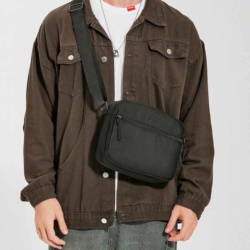 日系郵差包 現貨 單肩包 側背包 斜背包 胸包 手機包 休閒包 鑰匙包 包包 男包 女包 魔法巷-細節圖2