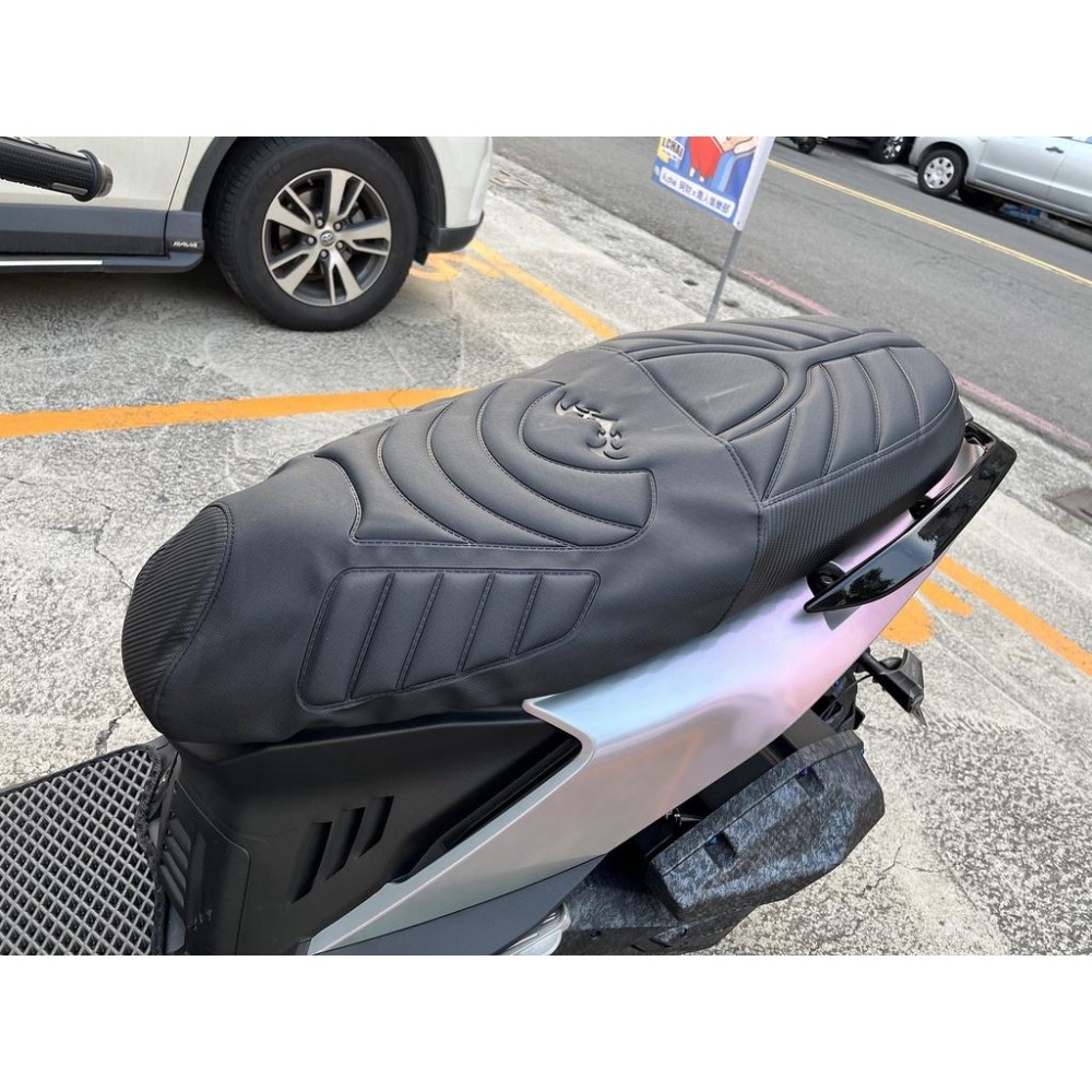 現貨直套 SYM 曼巴 MMBCU 機車鯊魚紋坐墊套 座墊改裝 鯊魚紋 坐墊套 機車坐墊套 防水座墊套 機車坐墊改裝-細節圖2