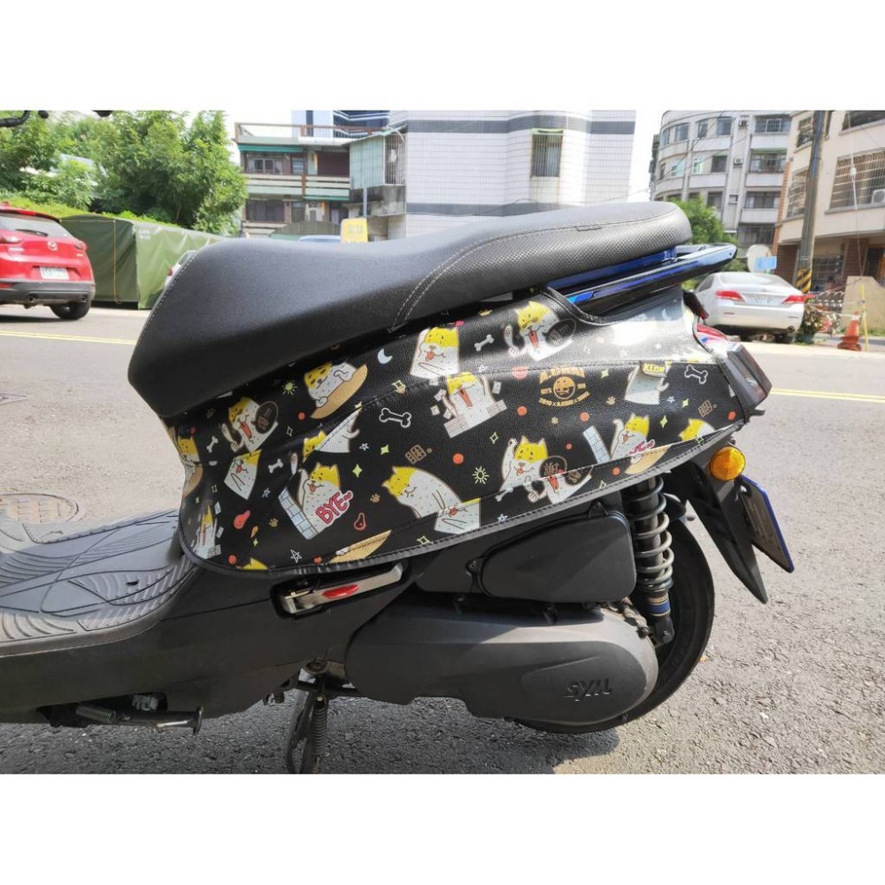 光陽 Kymco LIKE 哥倫布 150 車套 保護套 黑底 彩色卡通柴犬 防刮套-規格圖1