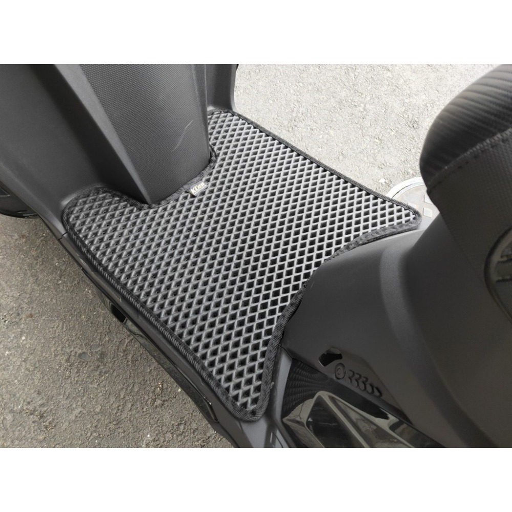 SYM DRG BT 一般款 白龍款 彩繪款 機車腳踏墊 附魔鬼氈 排水踏墊 彩繪腳踏 EVA 腳踏墊-規格圖3