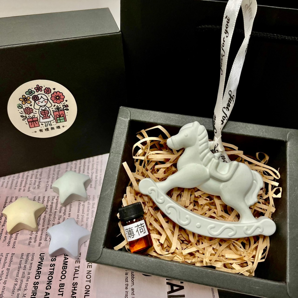 【有禮無理】鏡面木馬擴香石禮盒 馬卡龍色旋轉木馬吊牌香氛石 緞帶吊牌車用擴香石 擴香擺飾 送禮首選 婚禮小物 台灣賣家-細節圖7